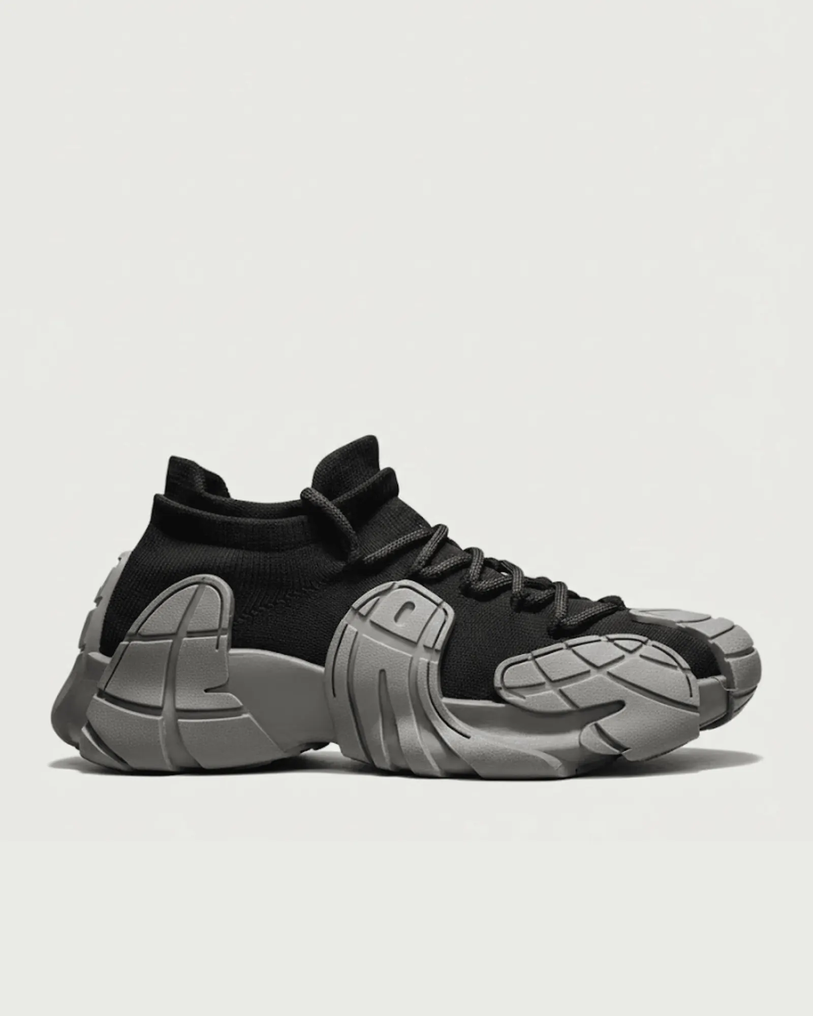New Urban Beast 360: Rugged High-Performance Sneakers - JB3 - BlackBole